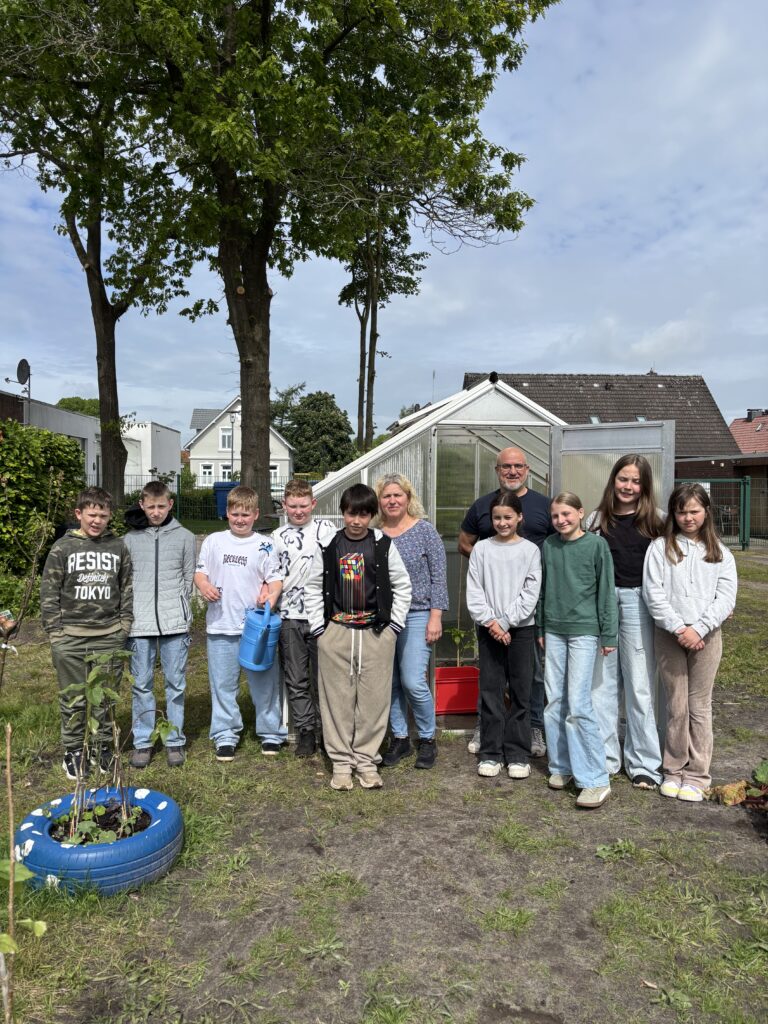 IGS Friesland-Süd betreibt Selbstversorgergarten