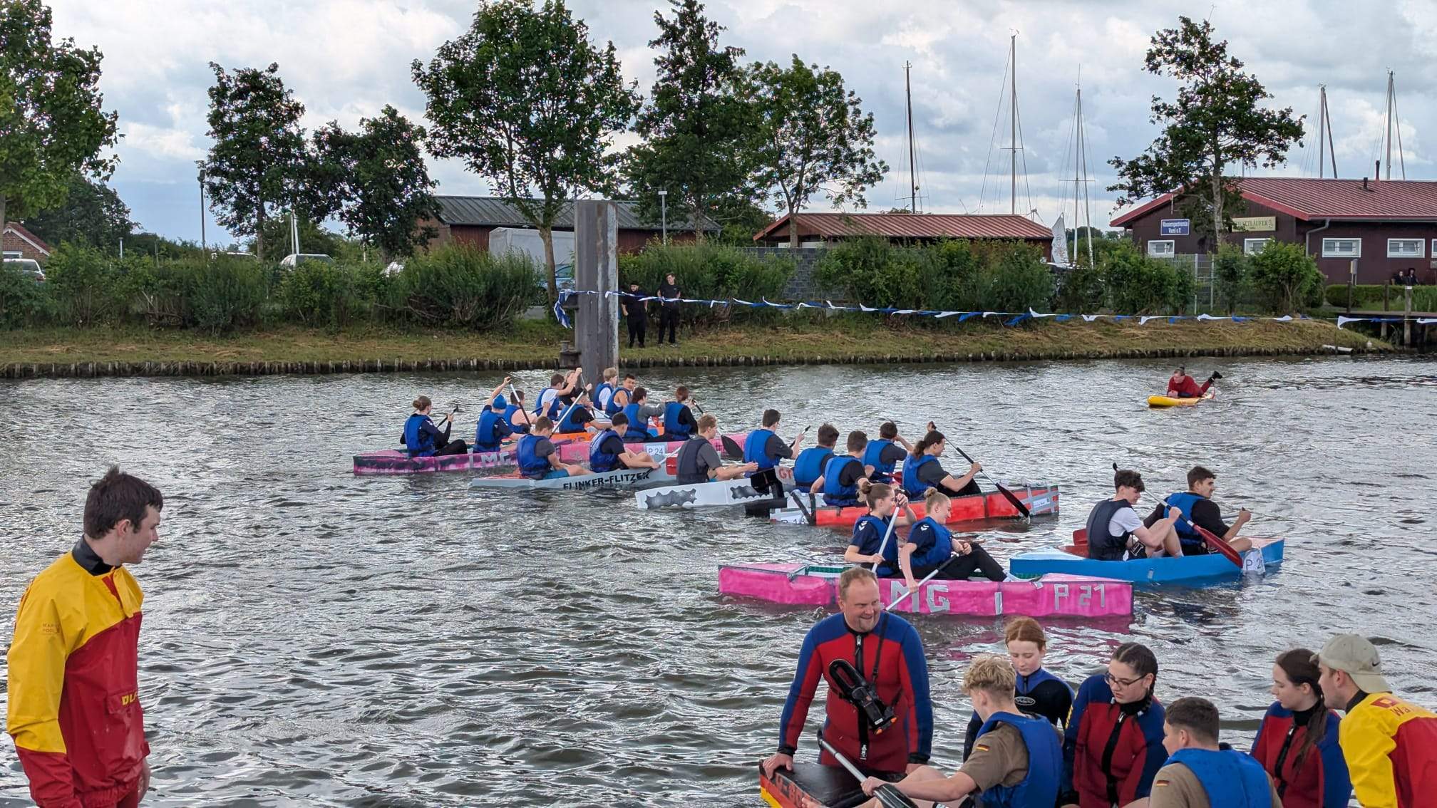 kartonbootregatta-igs-friesland-sued